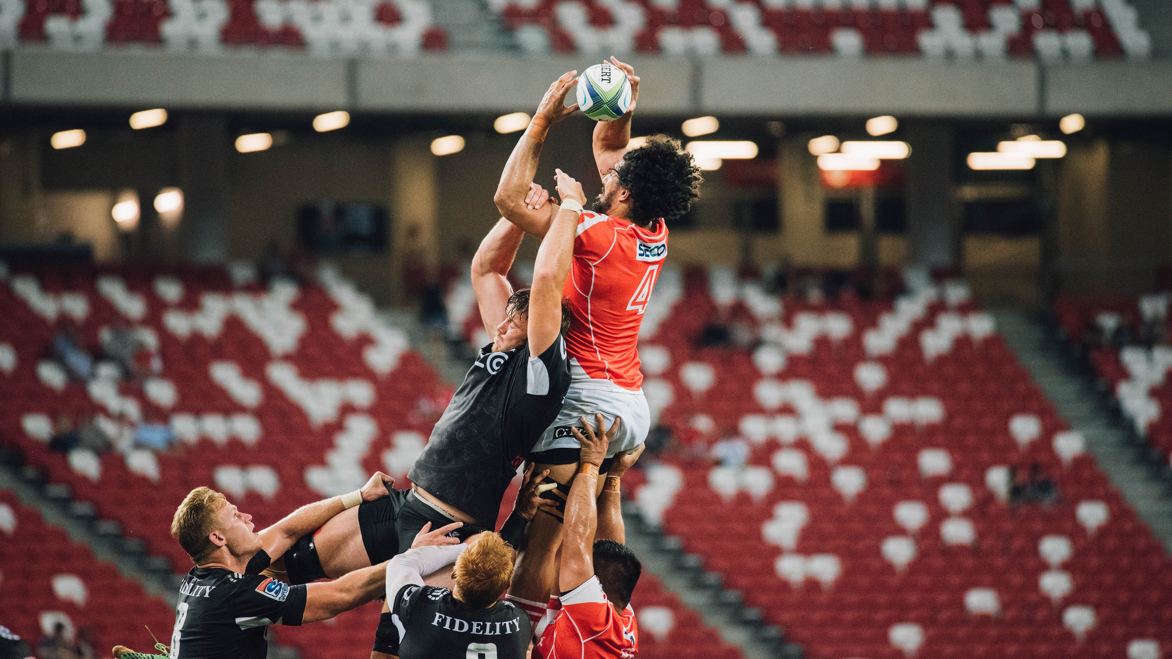 英超逆风翻盘：最激动人心的瞬间，英超最善于逆转的球队